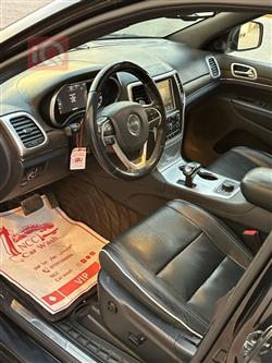 جیپ گراند شیرۆکی